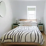 Lux Mews House Portobello 4 Bed